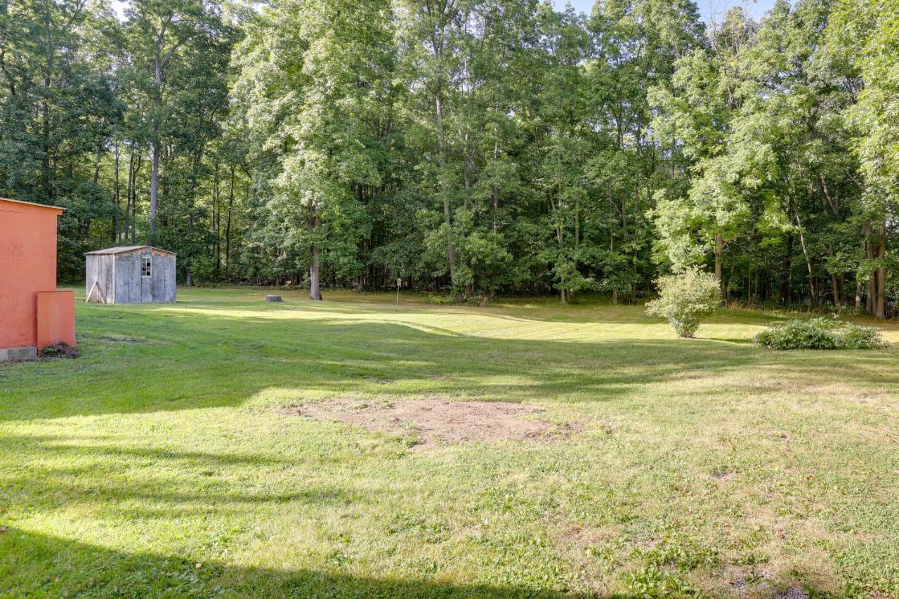 Charming Watkins Glen Home With Yard! Bagian luar foto